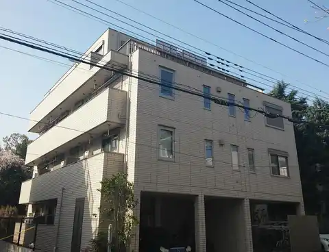 グラティチュード赤岡