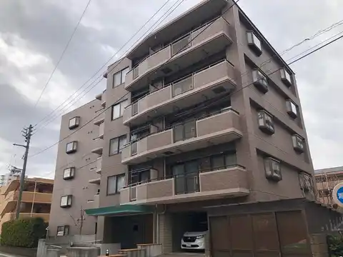 アクロス