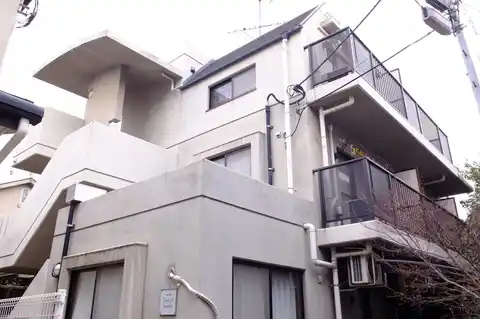 ソシアル甫坂