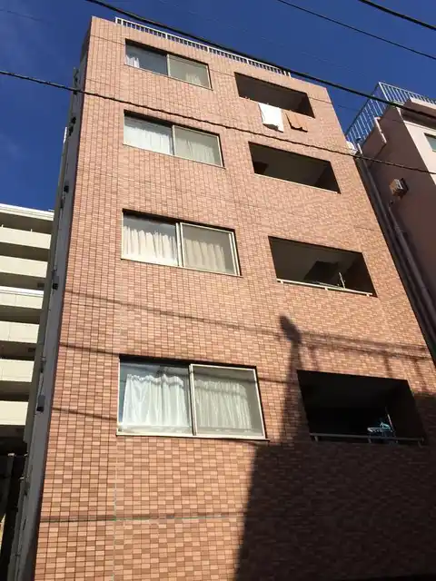 イースト駒形