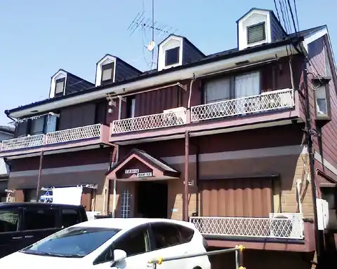 シダーハウス