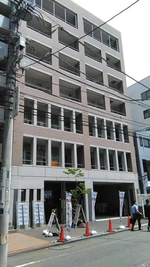 コンフィアンス