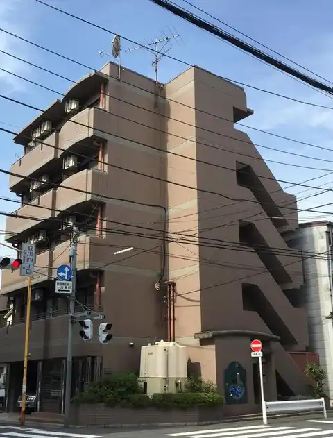 サンハウス