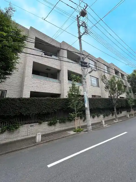 ロワプレイス島津山
