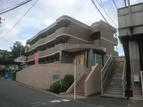 グロリアス