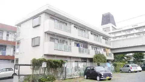 泉ハイツ