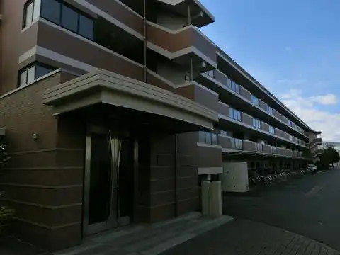 ウインベルガーデン豊田バジルコート(B棟)