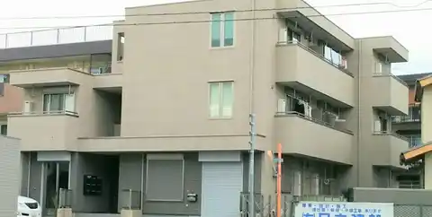 シャルマンハウスアダチ