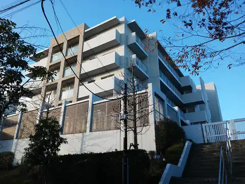 グレイスフォレシア多摩センターB棟(フロントコート)