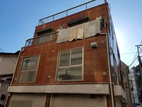 SOSビル
