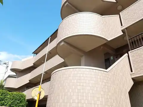 クラールハイト秋本