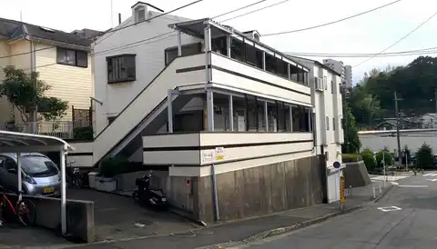 フラット永山