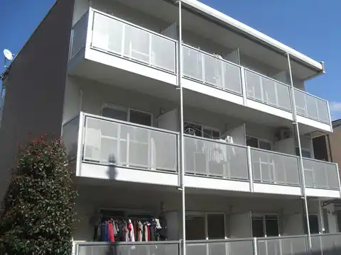 レオパレスクレエ