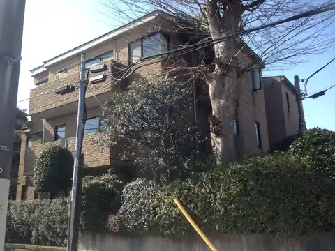 メゾン江戸山