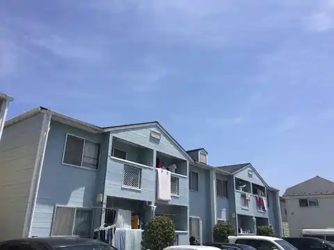 シャンプレンハイツB棟