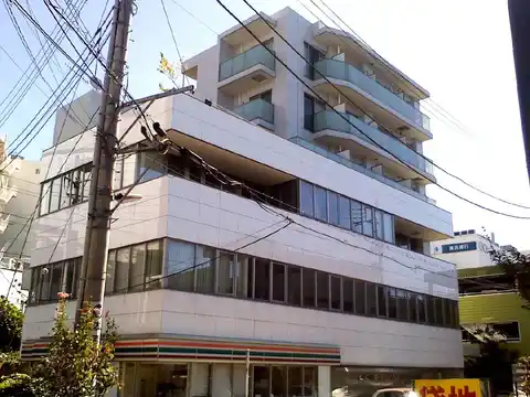 ライオンインプラントセンターマチダビル