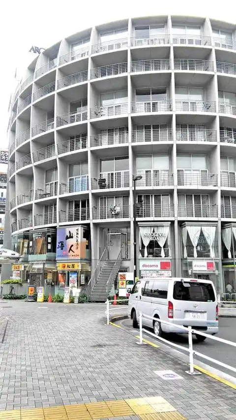 APPLE STUDIO FLATS