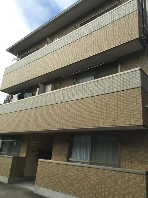 シャトルセキヤ