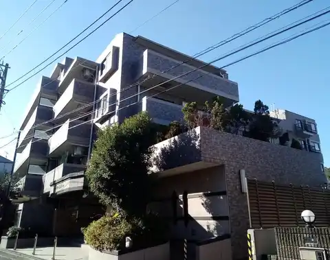 ライオンズヒルズ東寺尾