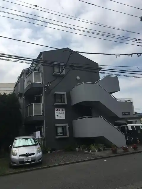 クレ・エルモーザ
