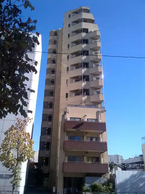 プレール・ドゥーク新宿御苑