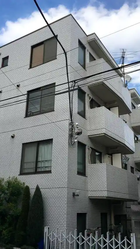 ファミール五本木