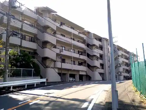 コスモ青葉台イーストヒルズ