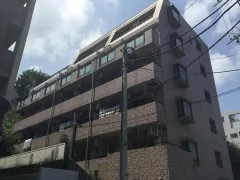 ラ・ヴェルティ三田