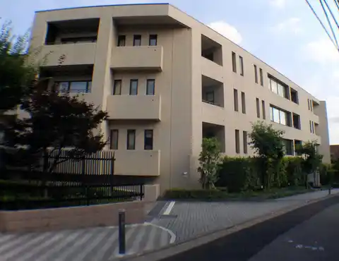ハイレーゼ三軒茶屋
