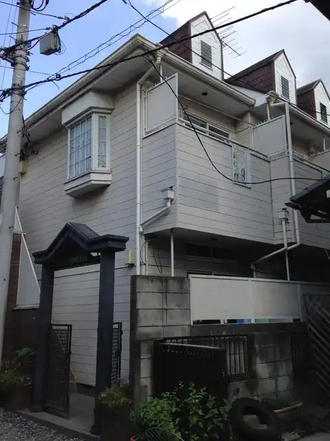 レオパレス氷川