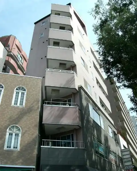 YMスクエアー