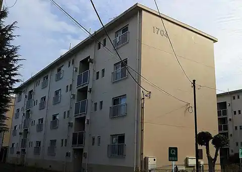 竹山団地1704号棟
