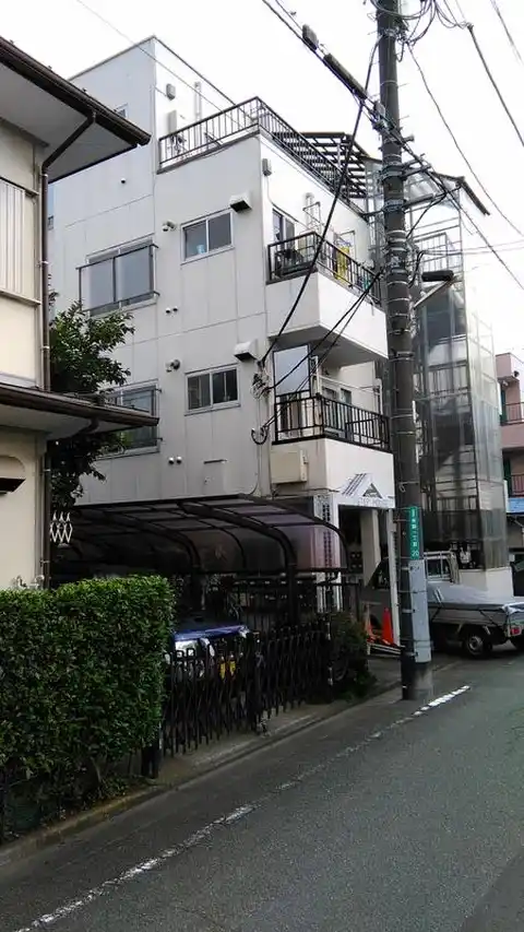 ステップハウス