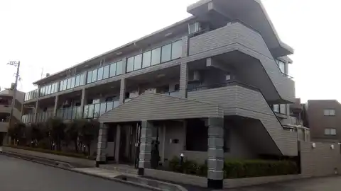 ディーセントハウスC棟