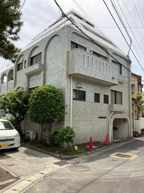 グローリアシーサイドカマクラ