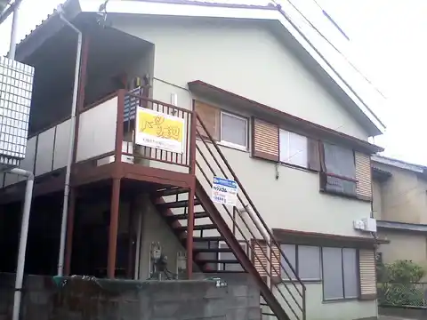 ハイツ渡辺