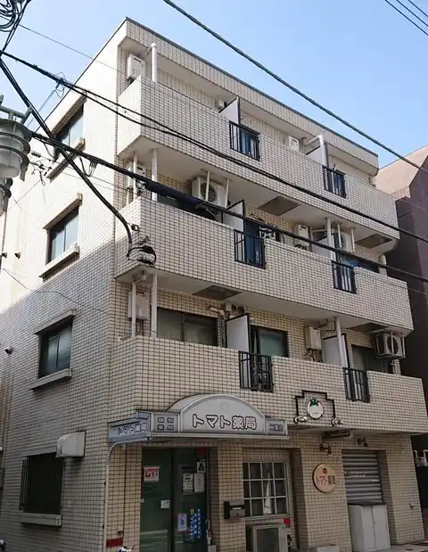 メゾンドアストル
