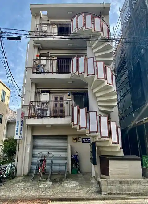 イシイハイツ