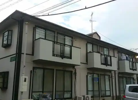 シャトルハイツ
