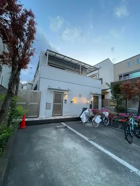 キューブエイチエム