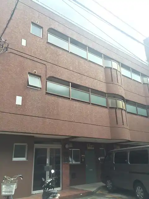 メゾンモア