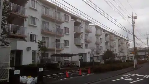 座間入谷ハイツ6号棟