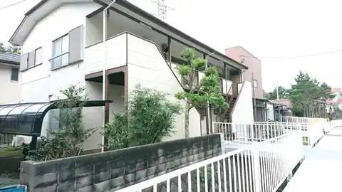 エムハイツ