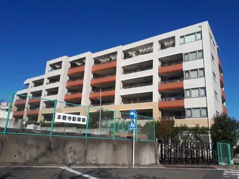 プラハ横浜ブリーズガーデン