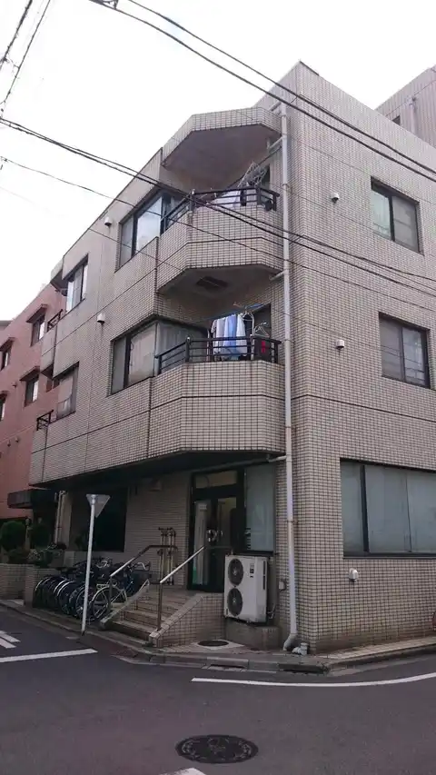 ファインフィールド西館
