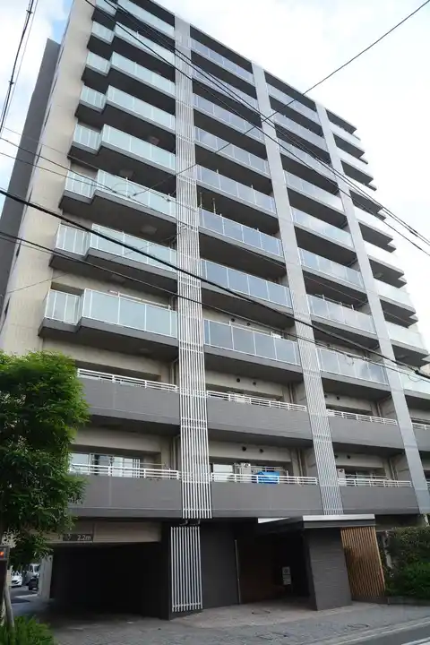 ウェリス川崎東門前