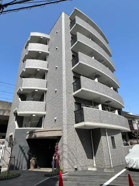 カリア・コート
