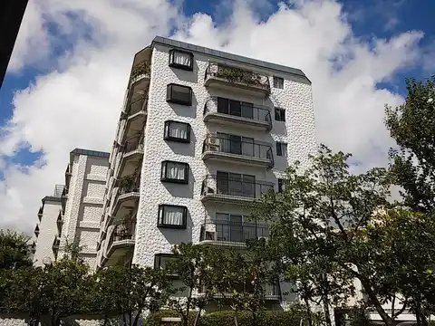 秀和大倉山レジデンス