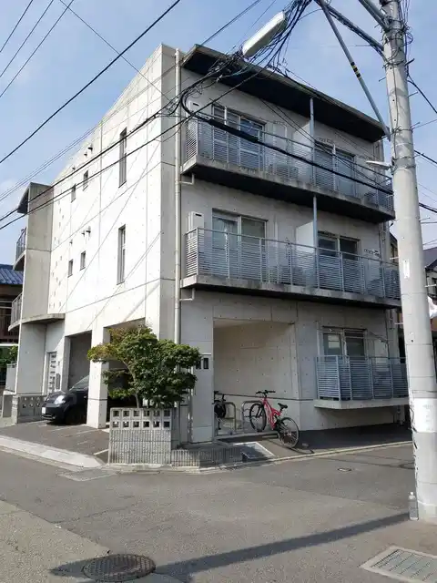NEST HAYASHI