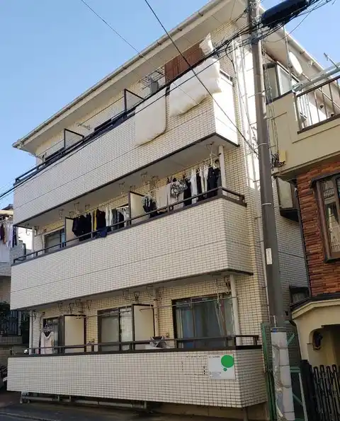 エミールササキ
